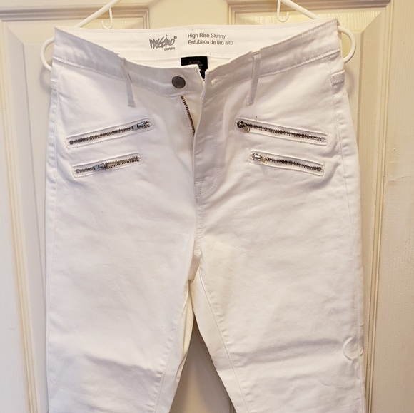 Mossimo Supply Co. Denim - High Rise Skinny Ankle Jeans Mossimo Supply Co. Denim - High Rise Skinny Ankle Jeans